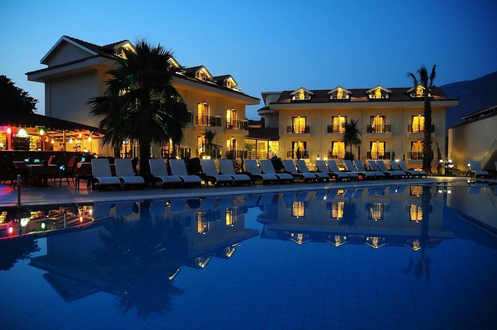 Han Deluxe Hotel Ολουντενίζ Εξωτερικό φωτογραφία